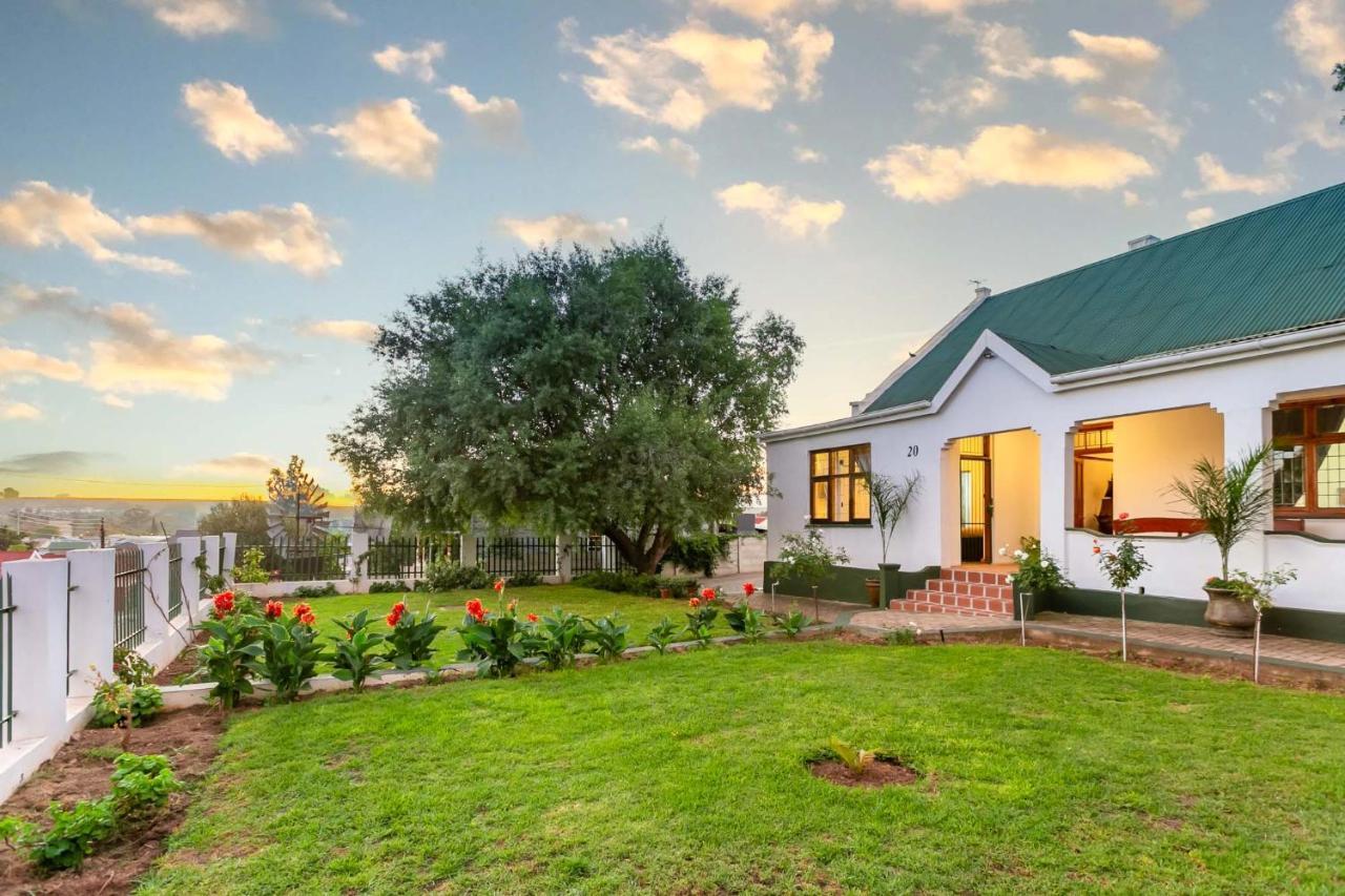 Ravenscliff Villa Oudtshoorn Luaran gambar